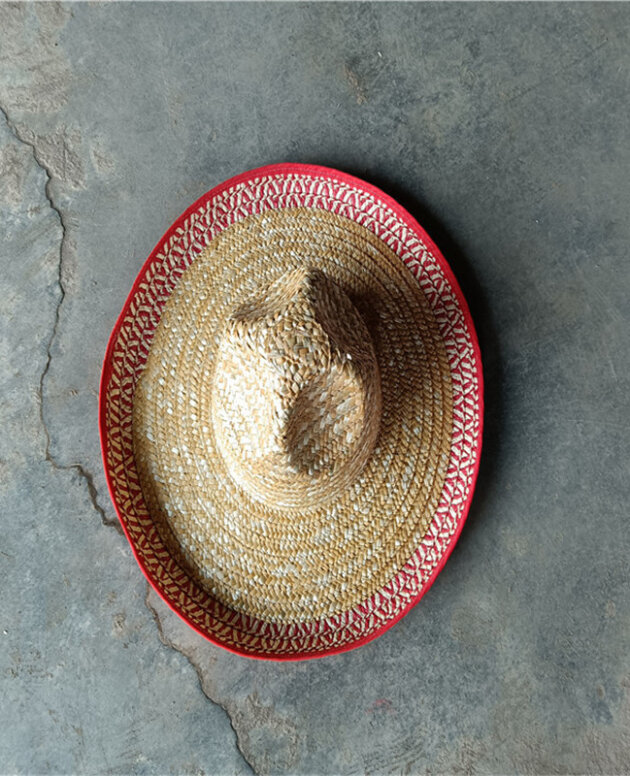 Straw Hats With Pointed Top And Big Brim Frills Are Best-selling Mexican Straw Hats